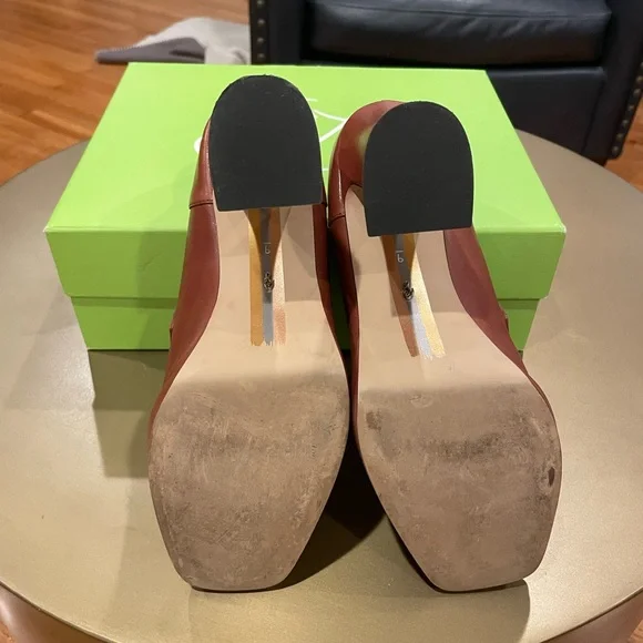 JEANETTE PLATFORM LOAFER, size 9, brown leather - Picture 5 of 7